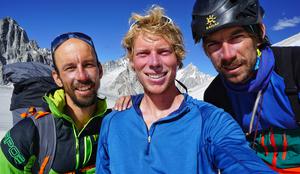 "Alpinisti ne prodajamo športnih dosežkov, ampak zgodbe o vzponih" #intervju