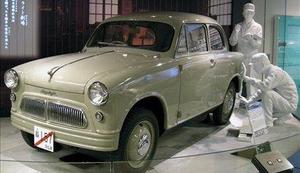 Prvi Suzukijev avtomobil