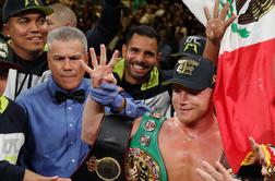 Mehiški boksarski zvezdnik se je opravičil zaradi groženj Messiju