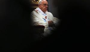 Papež Frančišek: Ustaviti se moramo!