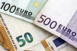 Na Kosovu gotovinske transakcije samo še v evrih