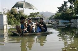 FOTO: Tajfun Mirinae na Filipinih zahteval smrtne žrtve
