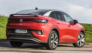 Odgovor Tesli? Volkswagen in Renault ne bosta nižala cen.