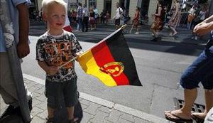Združena Nemčija: Celo na Vzhodu na vodilnih položajih Zahodnjaki