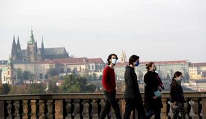 Na Češkem veljajo zaostreni protikoronski ukrepi, v Nemčiji porast okužb