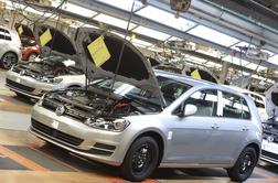 Volkswagen jezo domačih kupcev blaži z zajetnimi popusti: golf skoraj tretjino ceneje