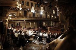 Kaj početi 1. januarja? Kaj drugega kot prisluhniti Dunajskim filharmonikom ...