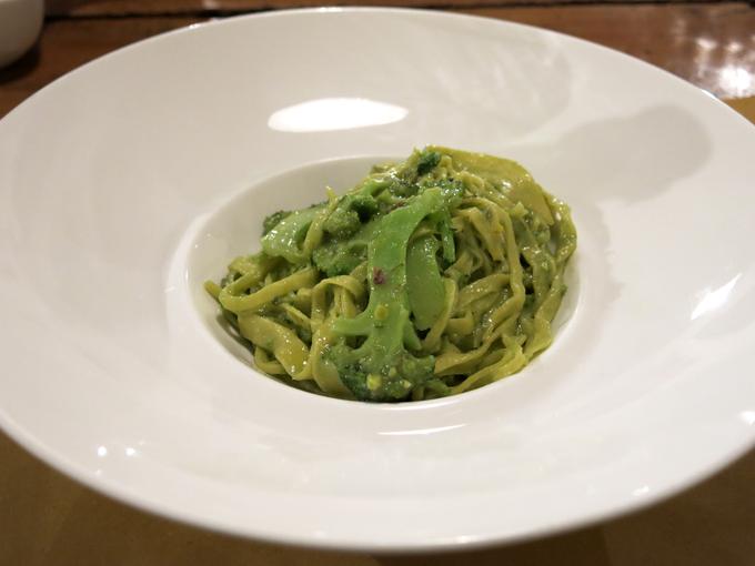 Rezanci z brokolijem – preprosta, a izjemna jed | Foto: Miha First