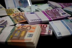 Mariborčanka na pošti pozabila tisoč evrov. Denar jo čaka na policiji. 