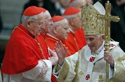 Papež pozval k zaščiti kristjanov in verski svobodi