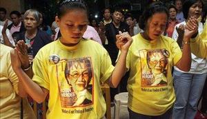 Umrla Corazon Aquino
