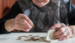 Upokojenci se ne dajo: želijo 3,5-odstoten dvig pokojnin