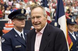 Umrl je George Bush starejši