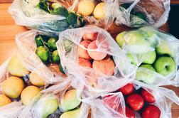 Se bodo naši trgovci odpovedali plastičnim vrečkam za sadje in zelenjavo?
