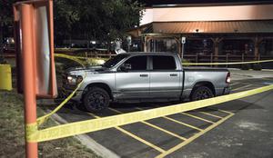 Strelec v Teksasu ubil sedem ljudi, ranjenih najmanj 21 #foto #video