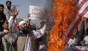 Tajno poročilo Nata: Pakistan pomaga talibanom