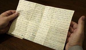 Ljubezenska pisma Edith Piaf na dražbi v Parizu