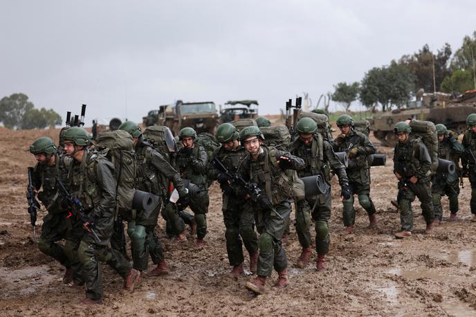 Izrael, vojska, vojaki, Gaza | 31 držav članic Nata je po ocenah Siprija za oborožene sile skupno porabilo 1,3 bilijona dolarjev. | Foto Reuters