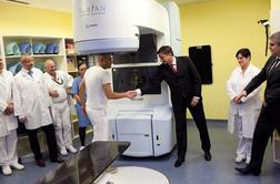 Onkološki inštitut z novim aparatom do krajših čakalnih dob za obsevanje
