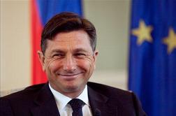 Pahor zadovoljen z izvajanjem izhodne strategije