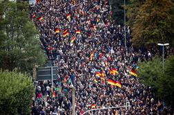 Na novih protestih v nemškem Chemnitzu več tisoč ljudi
