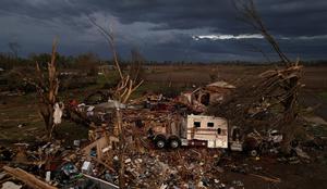 V pustošenju tornada v ZDA več mrtvih #video