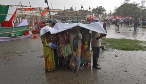 Nevihte v Indiji terjale 19 življenj