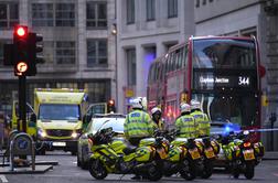 Odgovornost za napad v Londonu prevzela Islamska država #video
