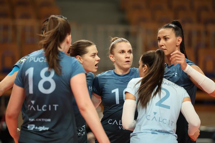 Calcit Volley, liga prvakinj | Branilke naslova iz Kamnika so se uvrstile v veliki finale. | Foto www.alesfevzer.com