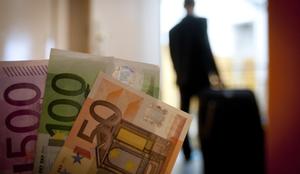 Pet posojil nista plačala in oškodovala banko za 1,5 milijona evrov