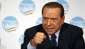 Knjiga Mojce Širok razkriva Berlusconijev imperij