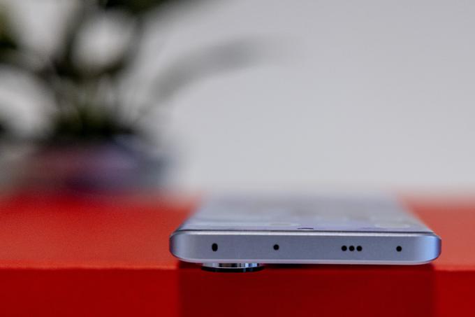 Zgornja stran pametnega telefona Redmi Note 13 Pro+ | Foto: Ana Kovač