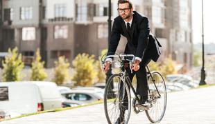 Vsaj pet razlogov, zakaj se v službo voziti s kolesom