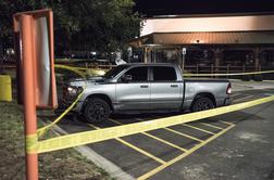 Strelec v Teksasu ubil sedem ljudi, ranjenih najmanj 21 #foto #video