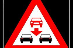 Vipavska hitra cesta zaradi prometne nesreče zaprta v smeri Razdrtega