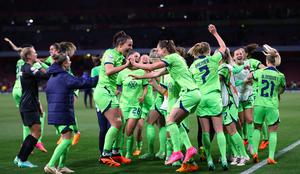 V finalu nogometne lige prvakinj še Wolfsburg s Slovenko Saro Agrež