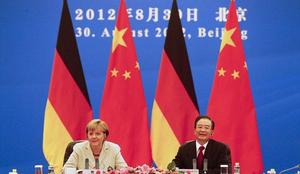 Angela Merkel je prosila Kitajsko za pomoč pri reševanju krize 