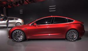 Tesla 3: razkrili avtomobil prihodnosti, v 24 urah vplačanih že 115 tisoč rezervacij