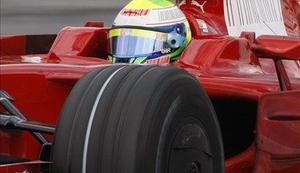 Ferrarija najhitrejša na prvem treningu
