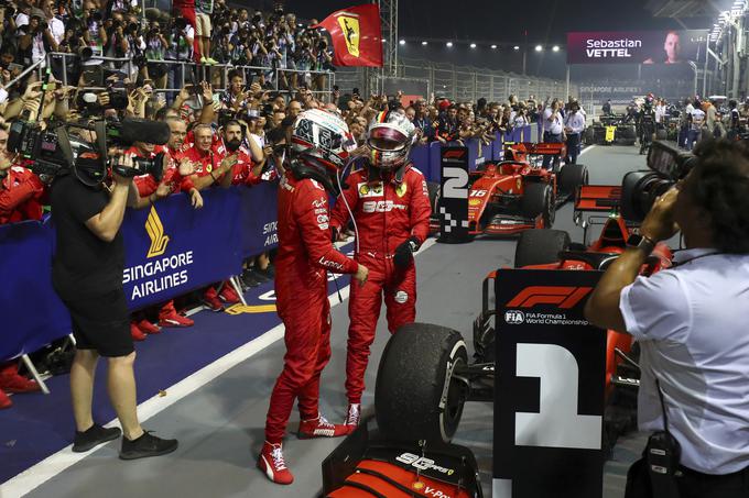 Leta 2019 sta Sebastian Vettel in Leclerc Ferrariju pridirkala dvojni zmago na VN Singapurja. | Foto: Guliverimage