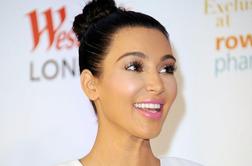 Kim Kardashian bo legla pod skalpel