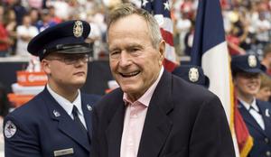 Umrl je George Bush starejši