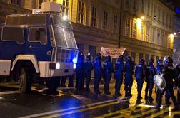 Veniger: Petkov protest najintenzivnejši napad skupin na policiste