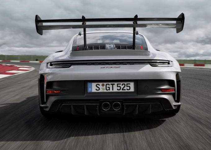 Letos so v Sloveniji še pred decembrom registrirali deset 911 GT3. | Foto: Porsche