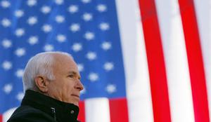 V Washingtonu slovo od legendarnega senatorja McCaina