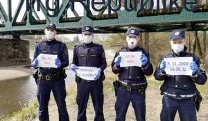 Pozor: poskus manipulacije s fotografijo slovenskih policistov