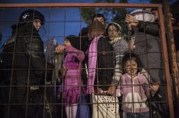 Pri Rigoncah danes mejo prestopilo okoli 7.000 beguncev in migrantov