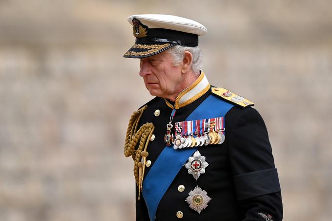 Karel III. je na prestolu nasledil svojo mamo, kraljico Elizabeto II., ki je po 70 letih na prestolu umrla 8. septembra 2022 v starosti 96 let. | Foto: Reuters