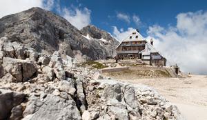 Triglavski dom na Kredarici (2515 m)