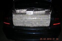 Madžarski državljan tihotapil 10.000 škatlic cigaret